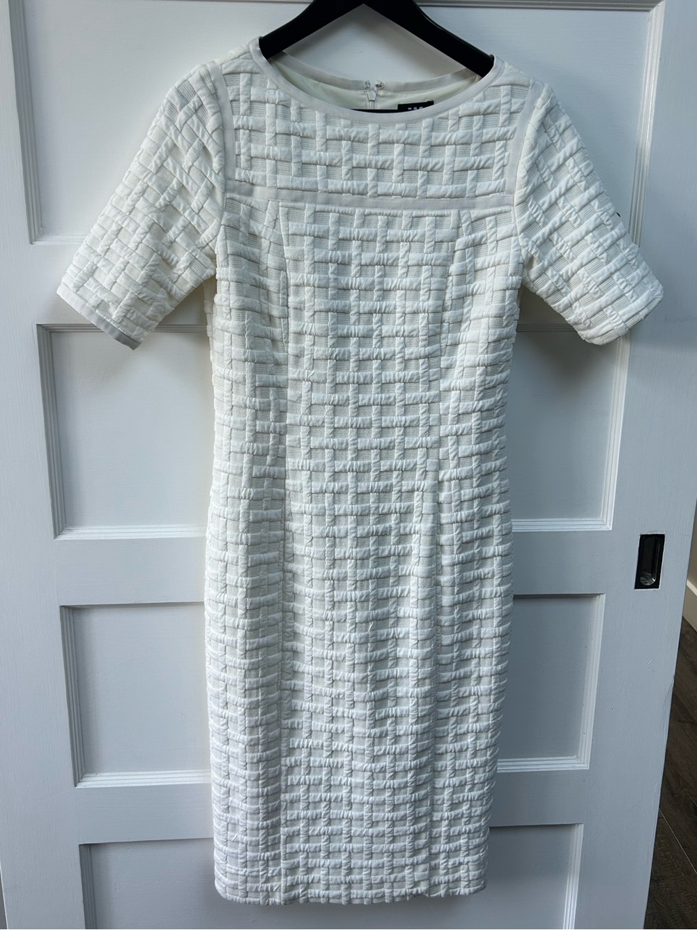 W BY WORTH Ivory Basketweave Short-Sleeve White Sheath Dress size 6